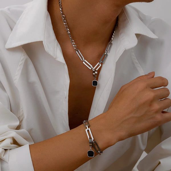Collar y brazalete con colgante cuadrado negro de acero inoxidable